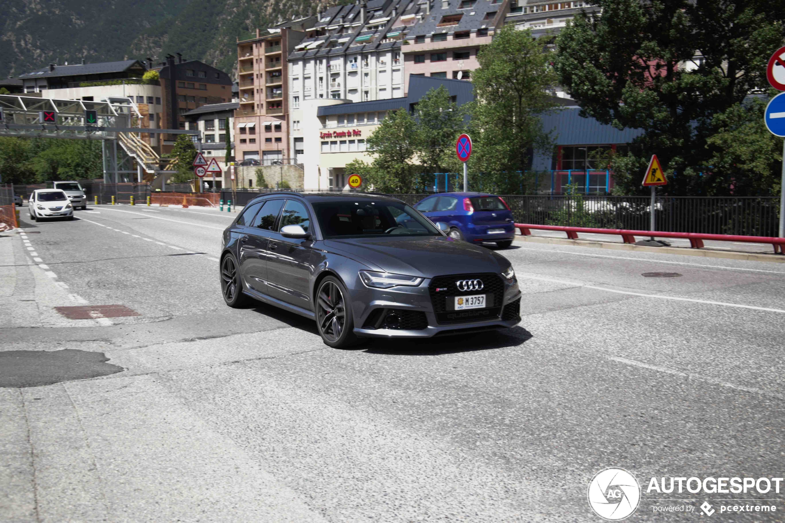 Audi RS6 Avant C7 2015