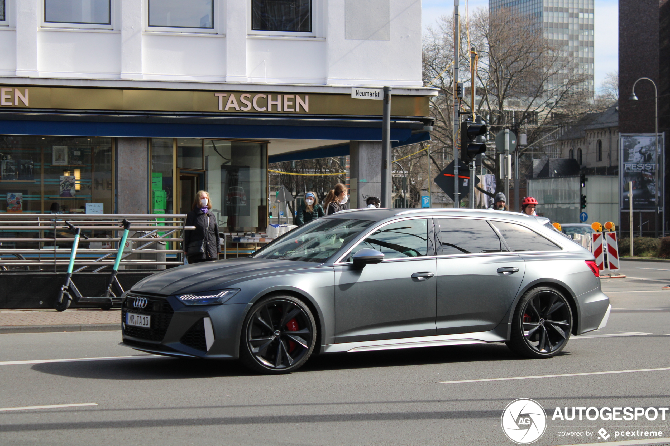 Audi RS6 Avant C8