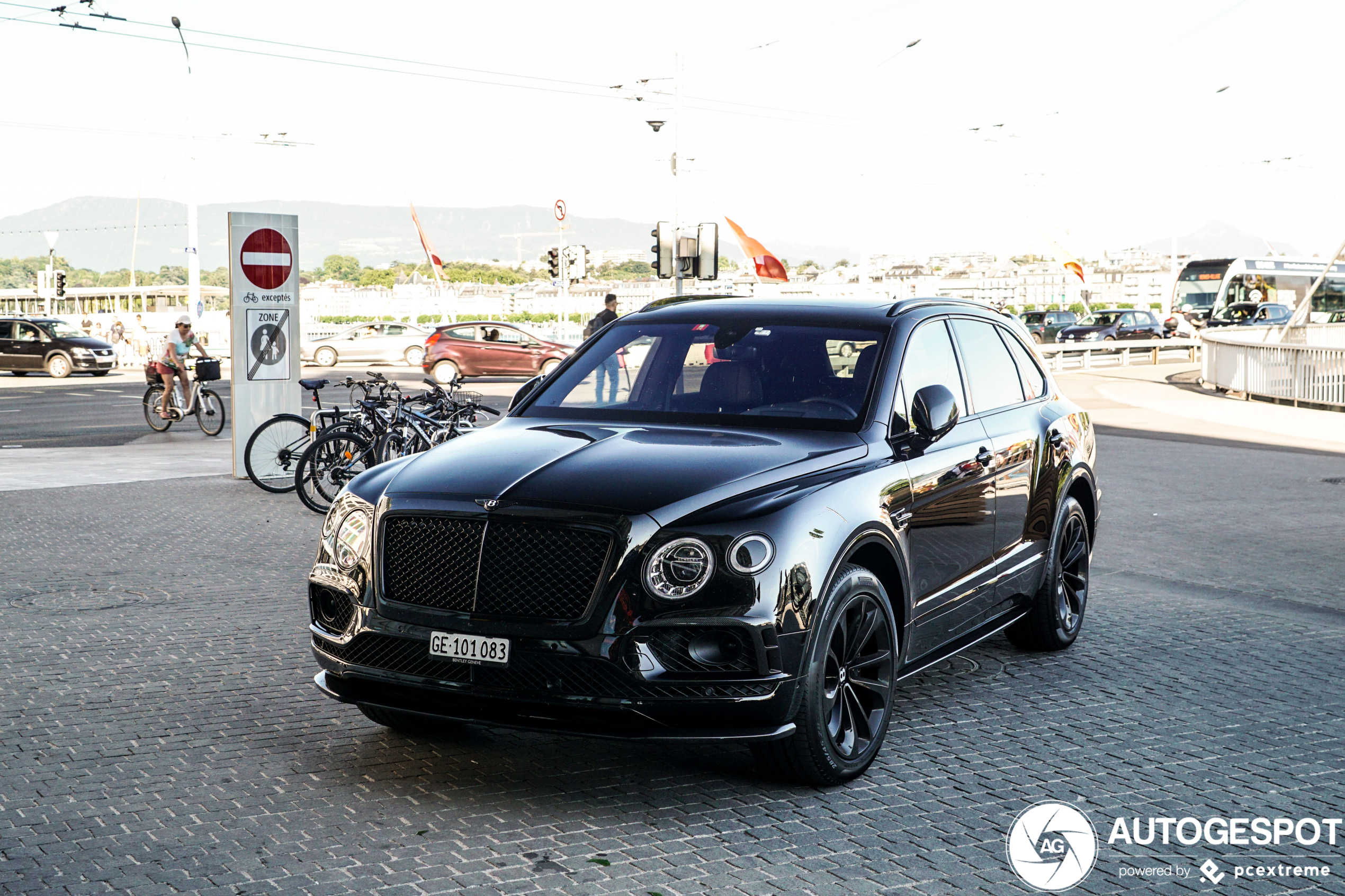 Bentley Bentayga Black Edition