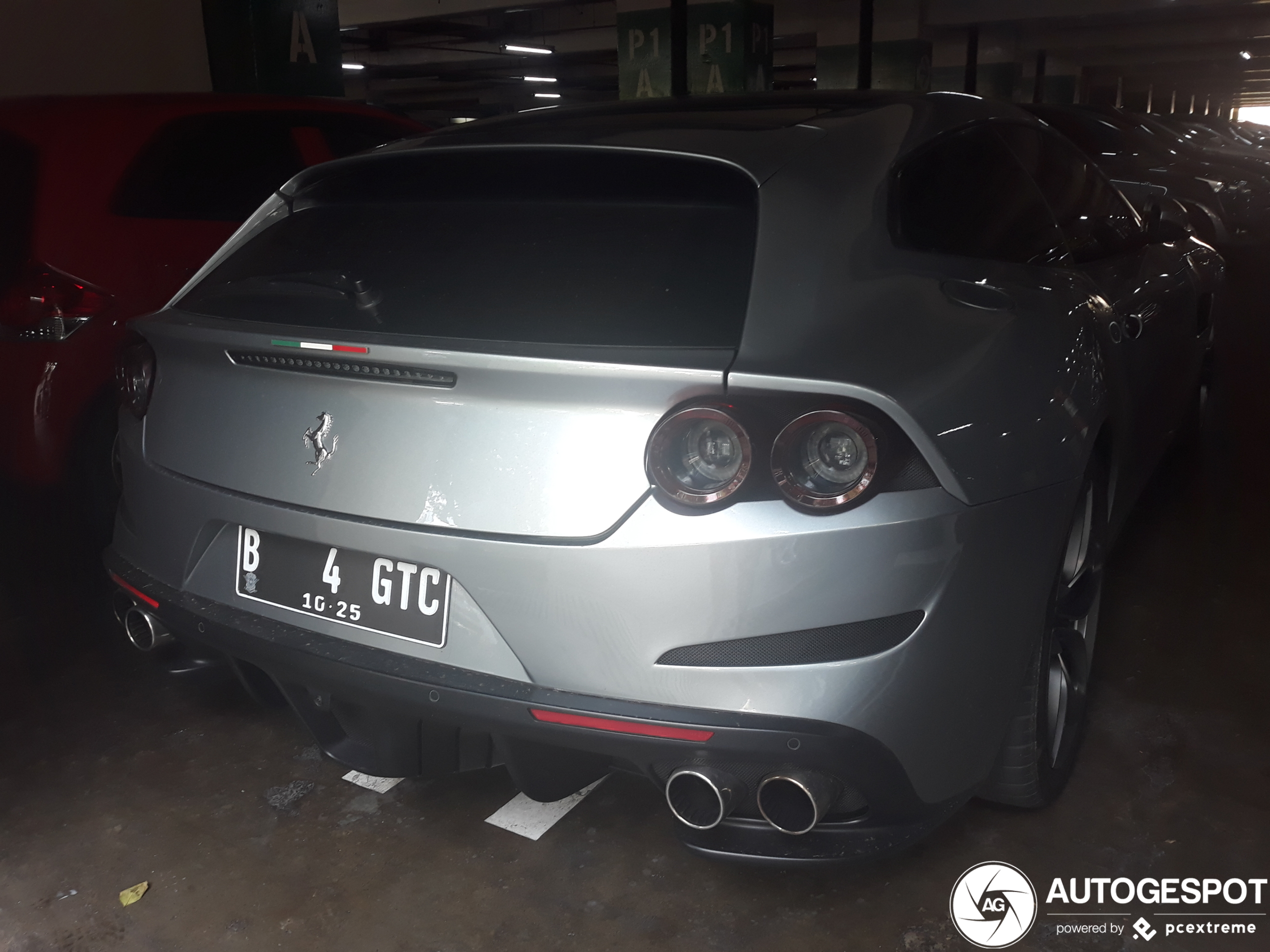 Ferrari GTC4Lusso T