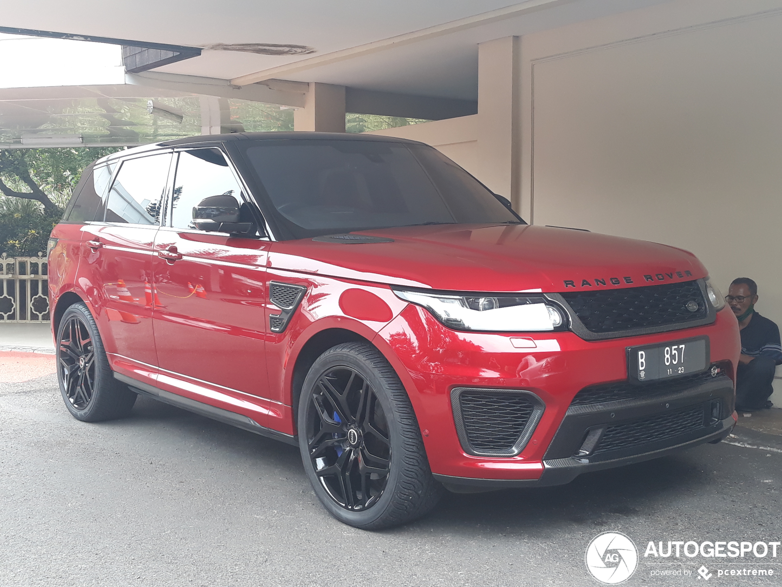 Land Rover Range Rover Sport SVR