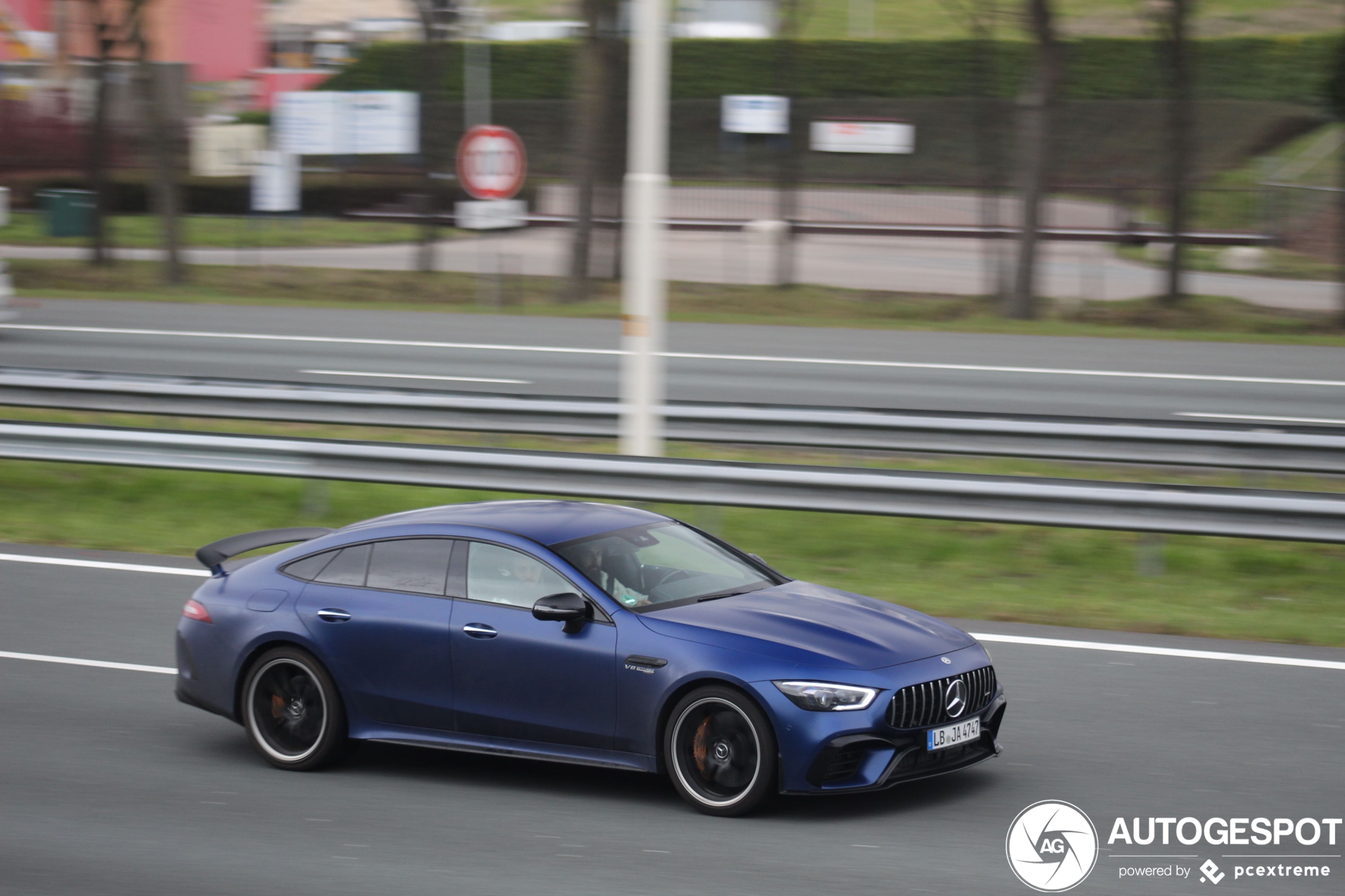 Mercedes-AMG GT 63 S X290