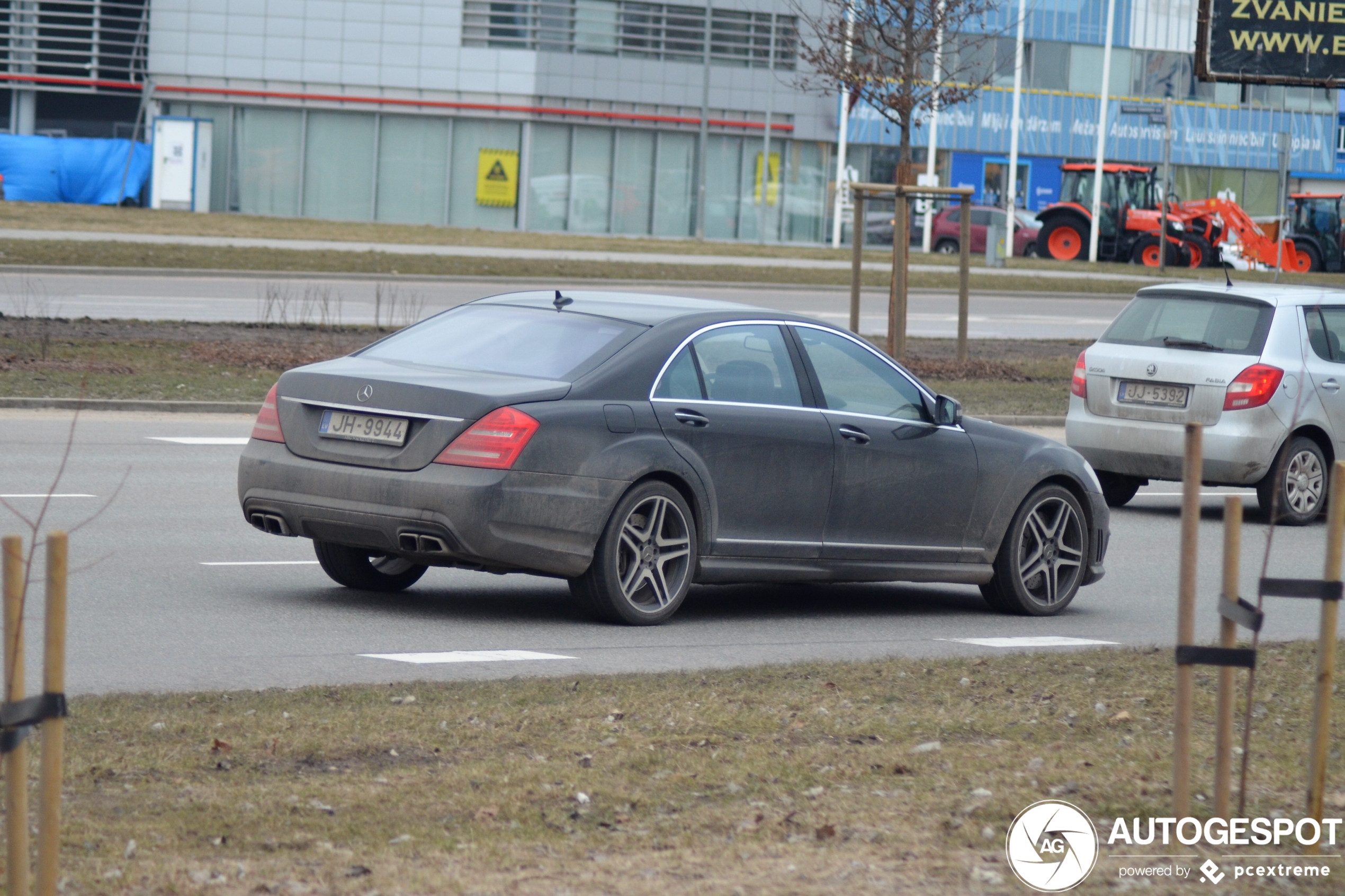 Mercedes-Benz S 63 AMG W221 2011