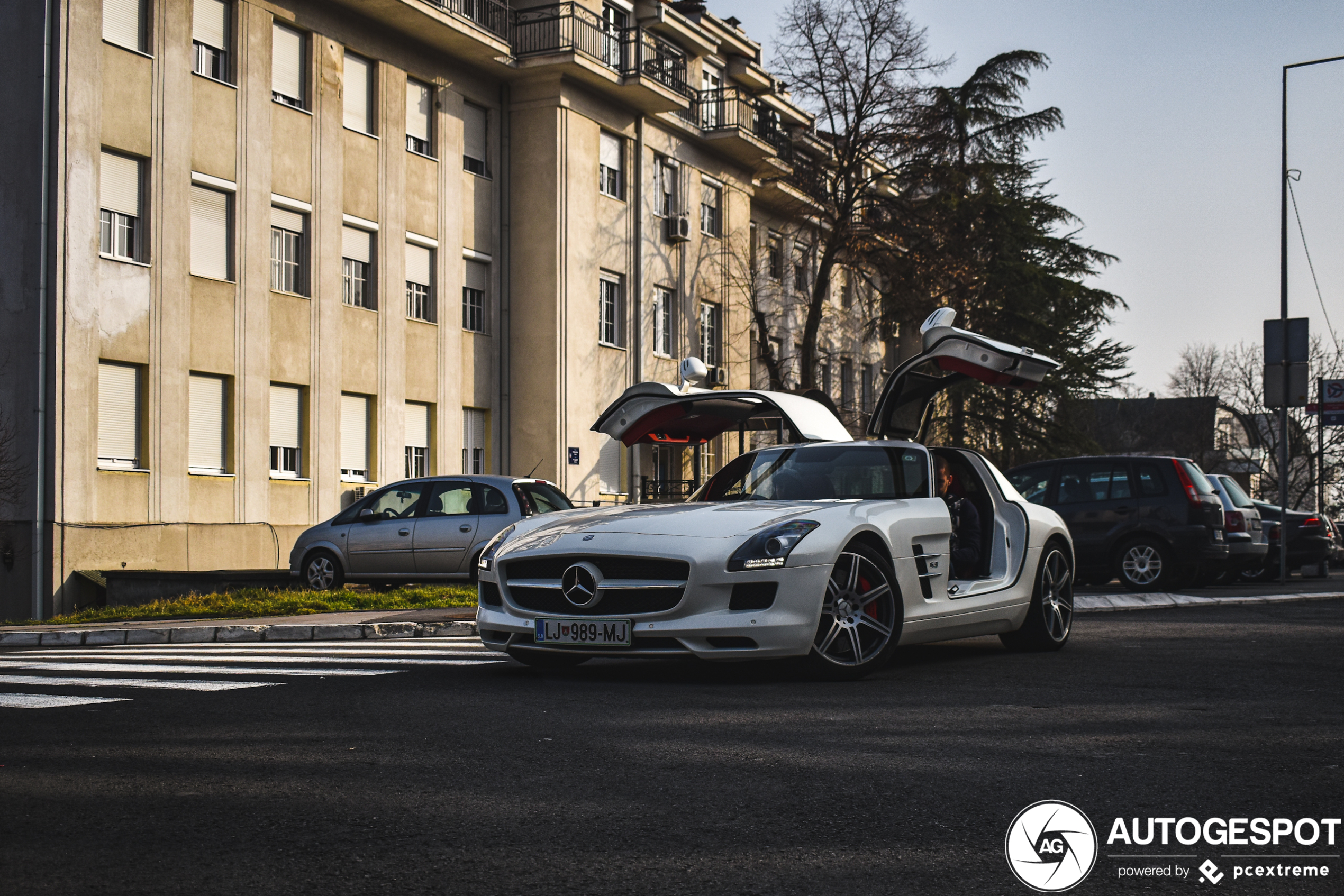 Mercedes-Benz SLS AMG