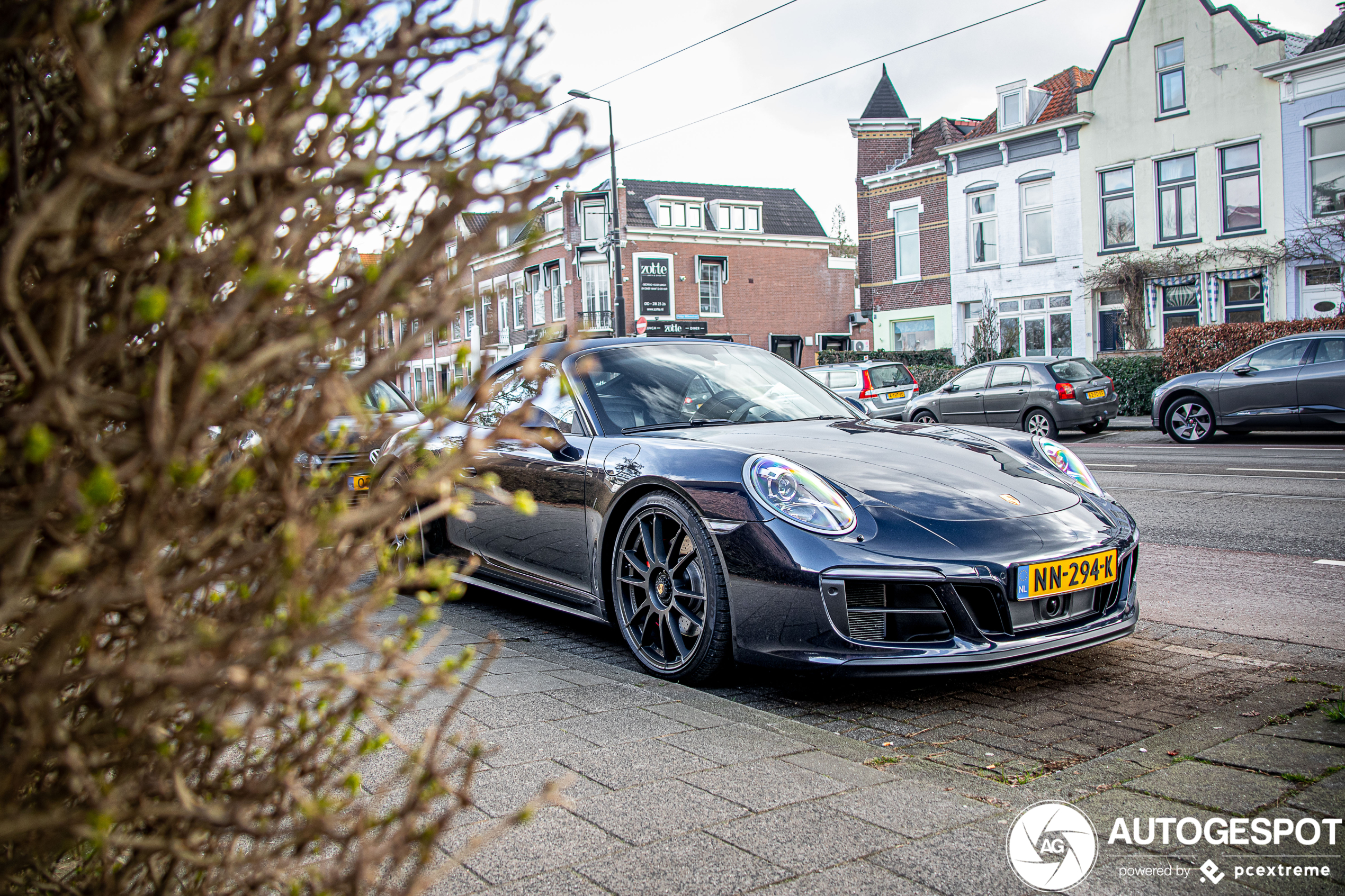 Porsche 991 Carrera GTS Cabriolet MkII