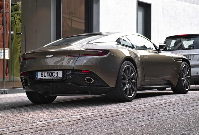 Aston Martin DB11