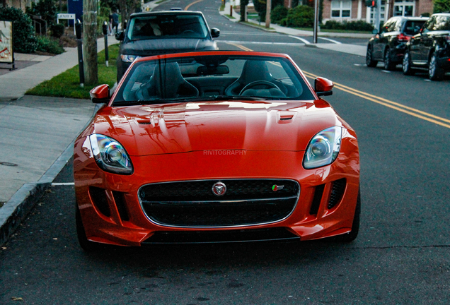 Jaguar F-TYPE S AWD Convertible