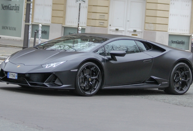 Lamborghini Huracán LP640-4 EVO