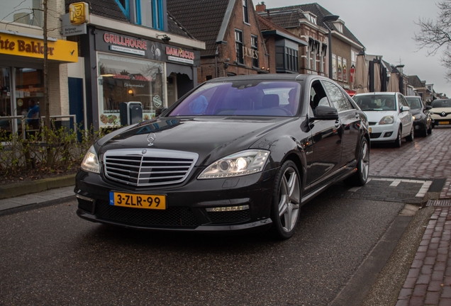 Mercedes-Benz S 63 AMG W221 2011