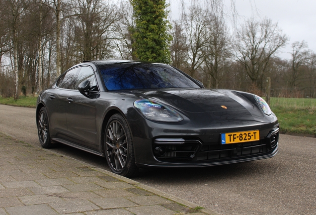 Porsche 971 Panamera Turbo S E-Hybrid