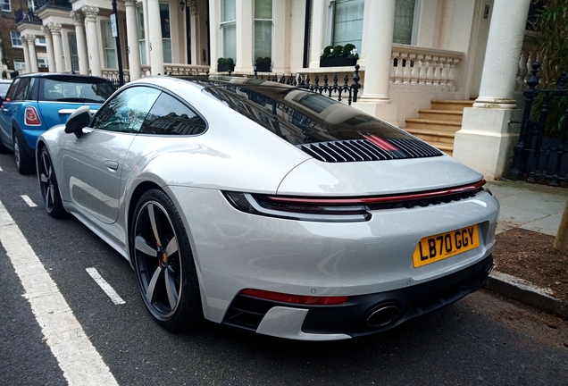 Porsche 992 Carrera 4S