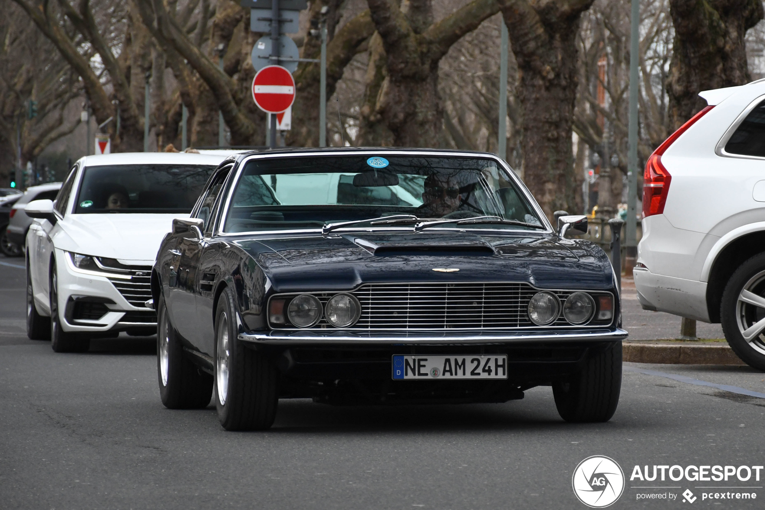 Aston Martin DBS Vantage