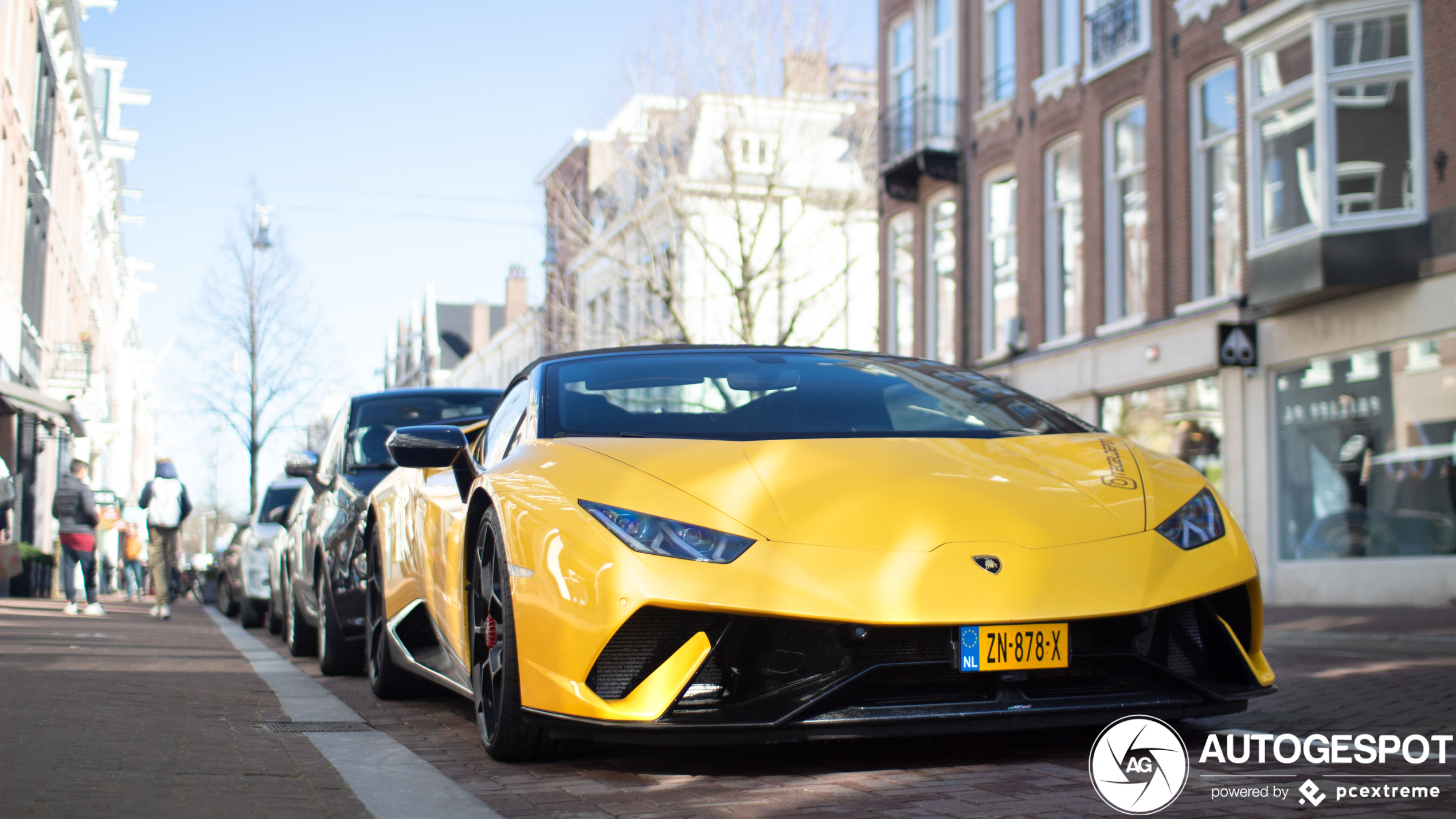 Lamborghini Huracán LP640-4 Performante Spyder