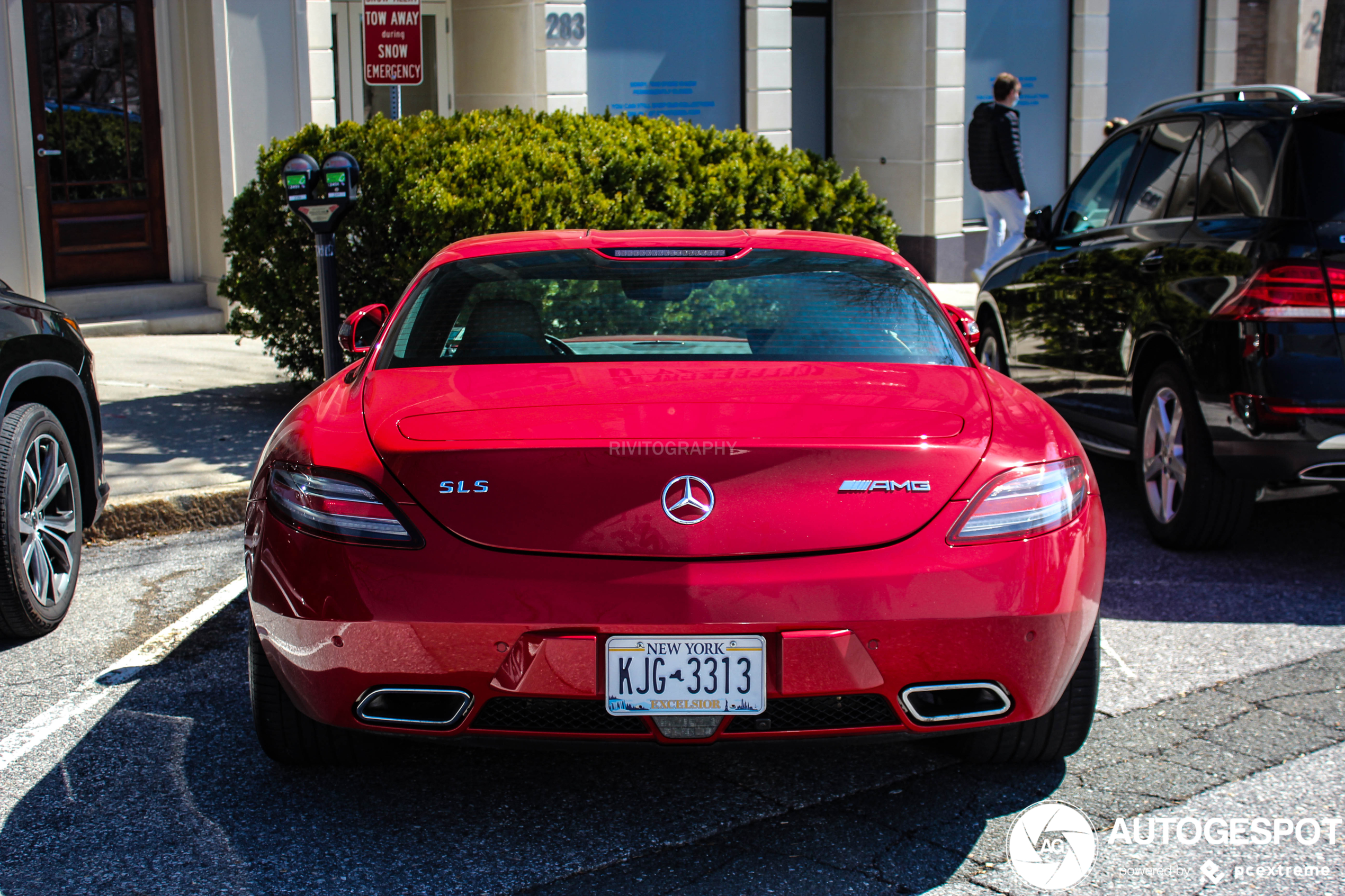 Mercedes-Benz SLS AMG