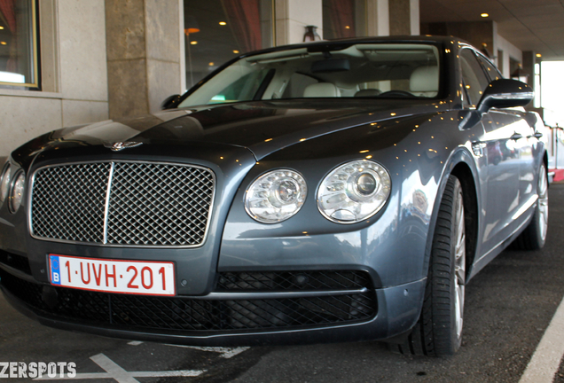 Bentley Flying Spur V8