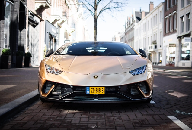 Lamborghini Huracán LP640-4 Performante