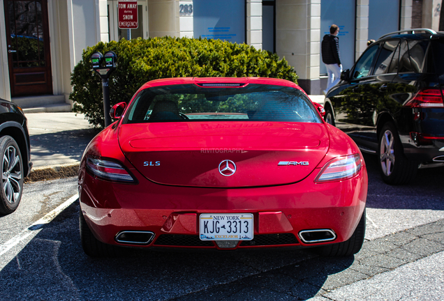 Mercedes-Benz SLS AMG