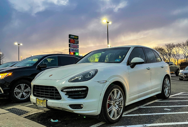 Porsche 958 Cayenne GTS