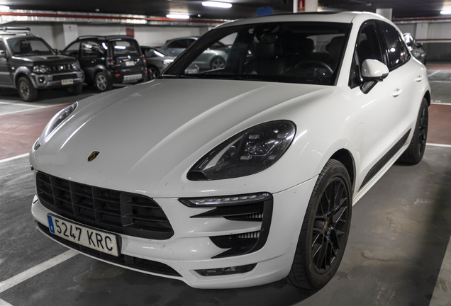 Porsche 95B Macan GTS