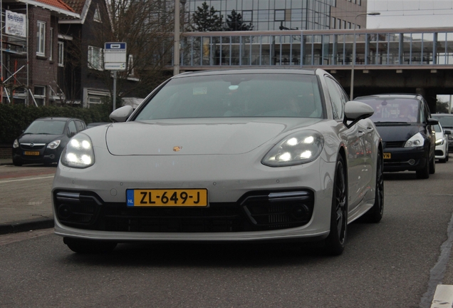 Porsche 971 Panamera GTS Sport Turismo