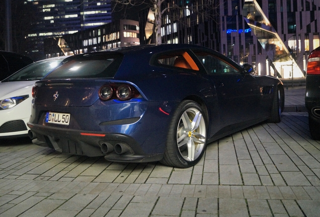 Ferrari GTC4Lusso