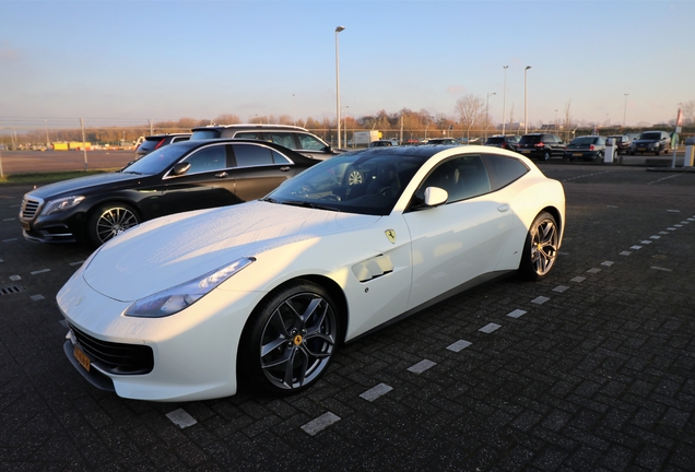 Ferrari GTC4Lusso T