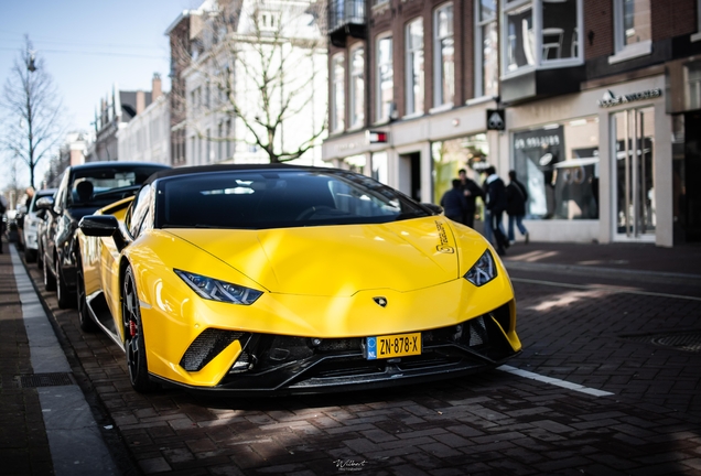 Lamborghini Huracán LP640-4 Performante Spyder