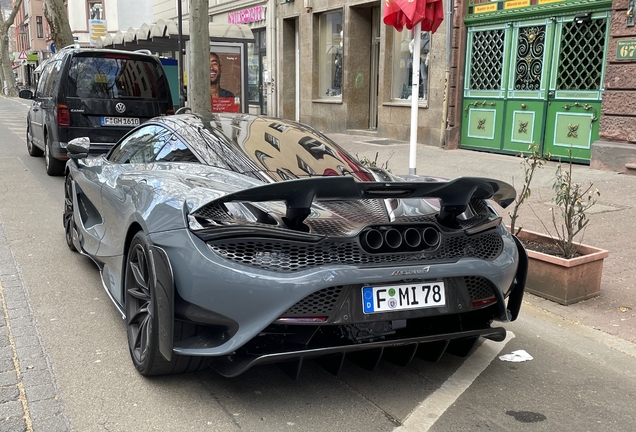 McLaren 765LT