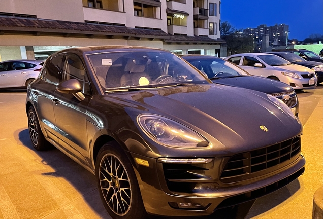 Porsche 95B Macan GTS