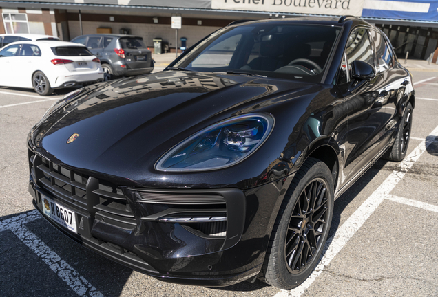 Porsche 95B Macan GTS MkII