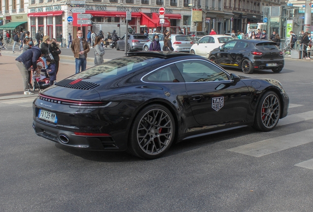 Porsche 992 Carrera 4S