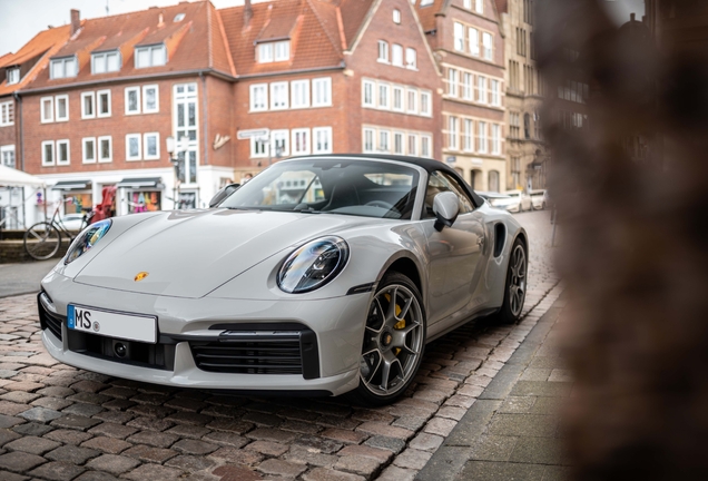 Porsche 992 Turbo S Cabriolet