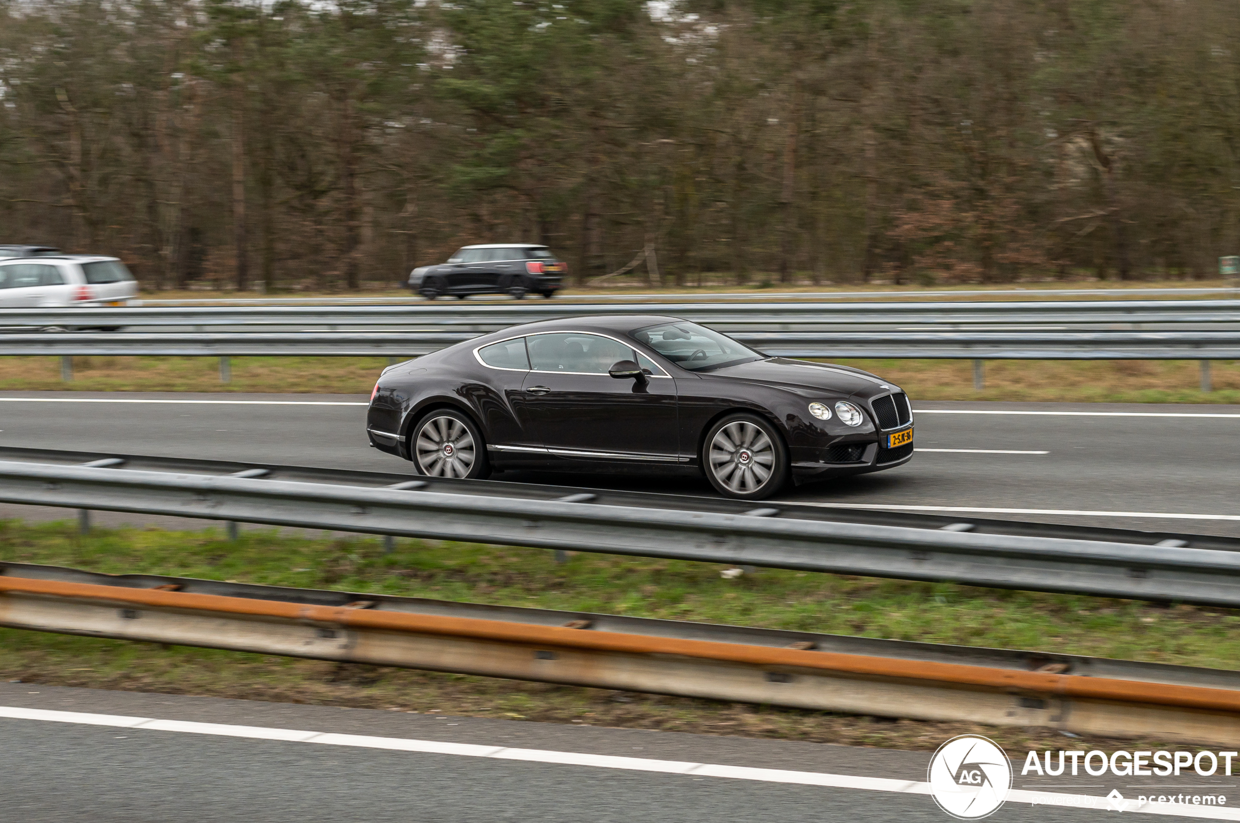 Bentley Continental GT V8