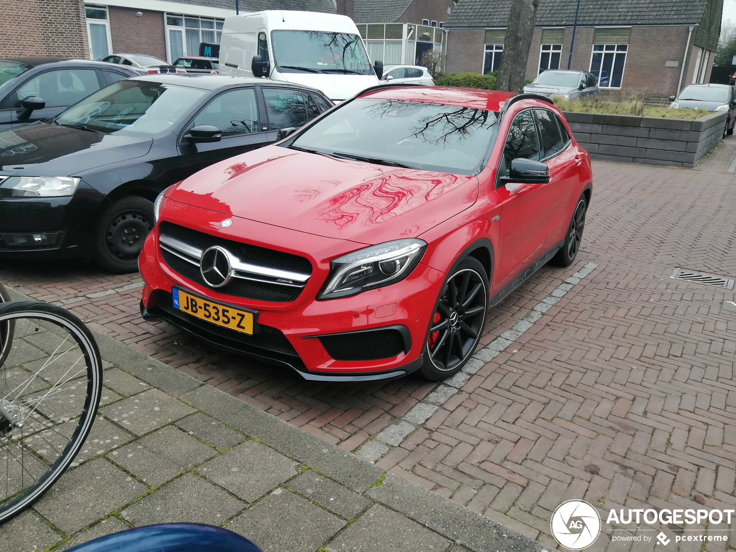 Mercedes-AMG GLA 45 X156