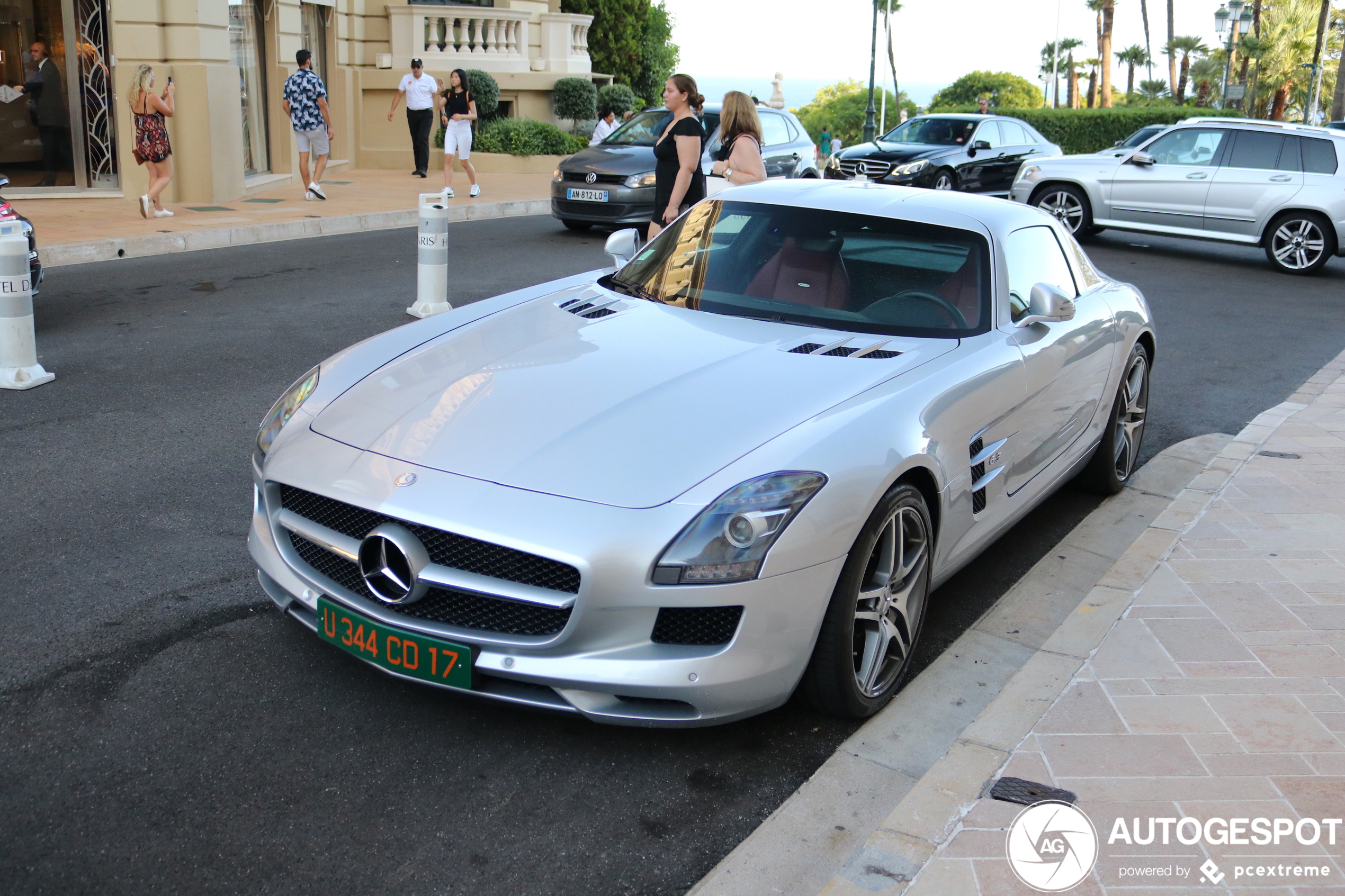 Mercedes-Benz SLS AMG