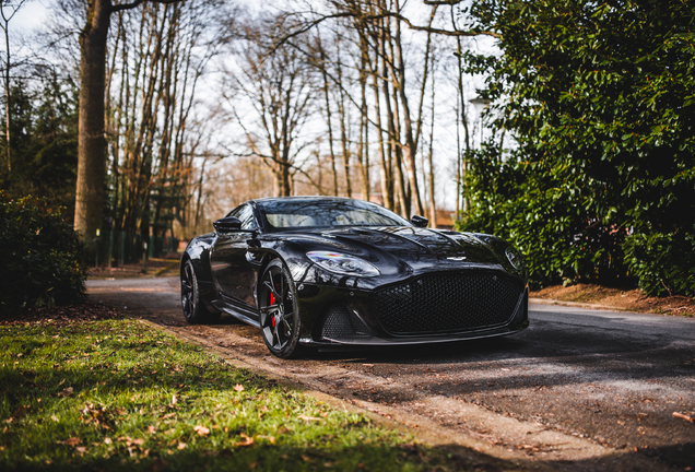 Aston Martin DBS Superleggera