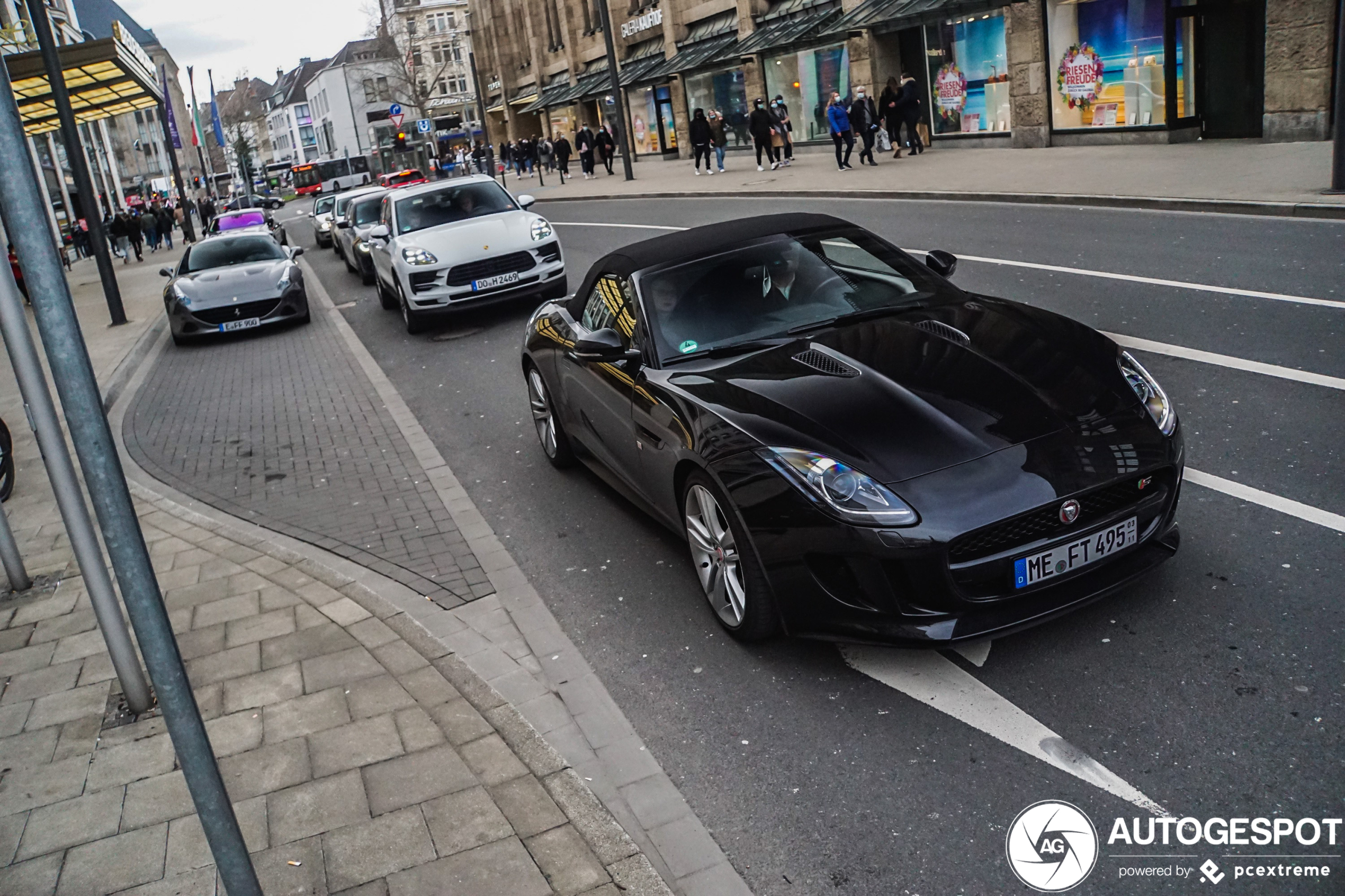 Jaguar F-TYPE S V8 Convertible