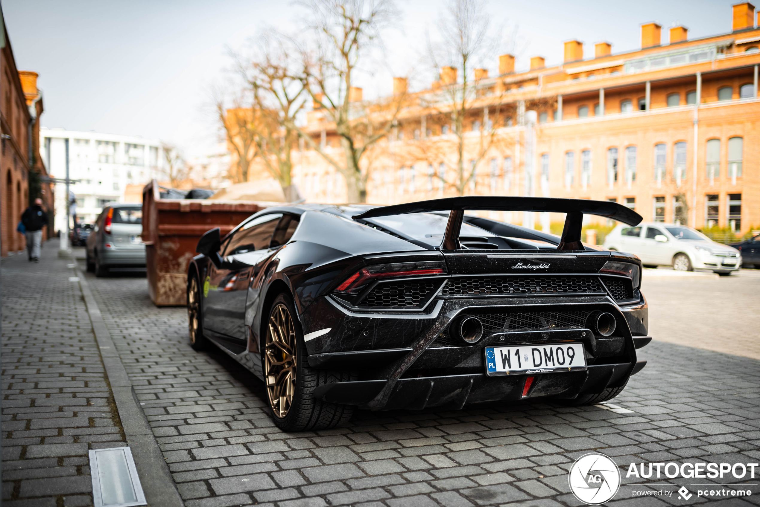 Lamborghini Huracán LP640-4 Performante