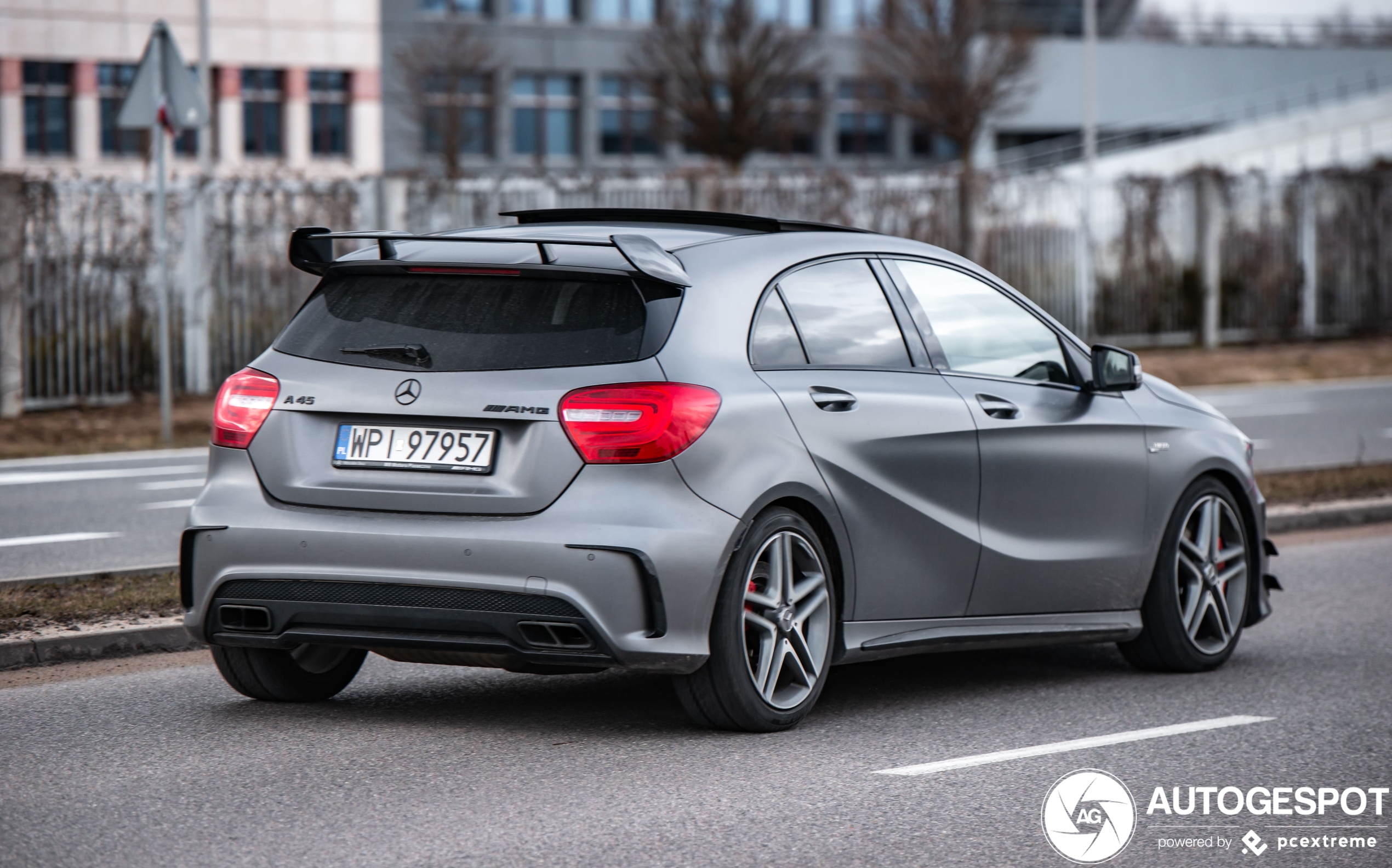 Mercedes-Benz A 45 AMG