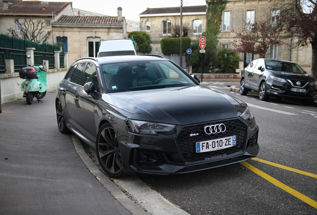 Audi RS4 Avant B9