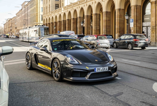 Porsche 981 Cayman GT4