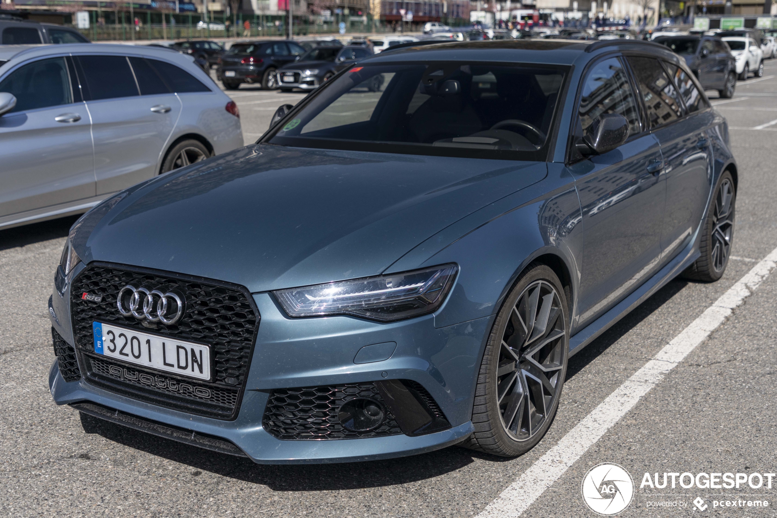 Audi RS6 Avant C7 2015