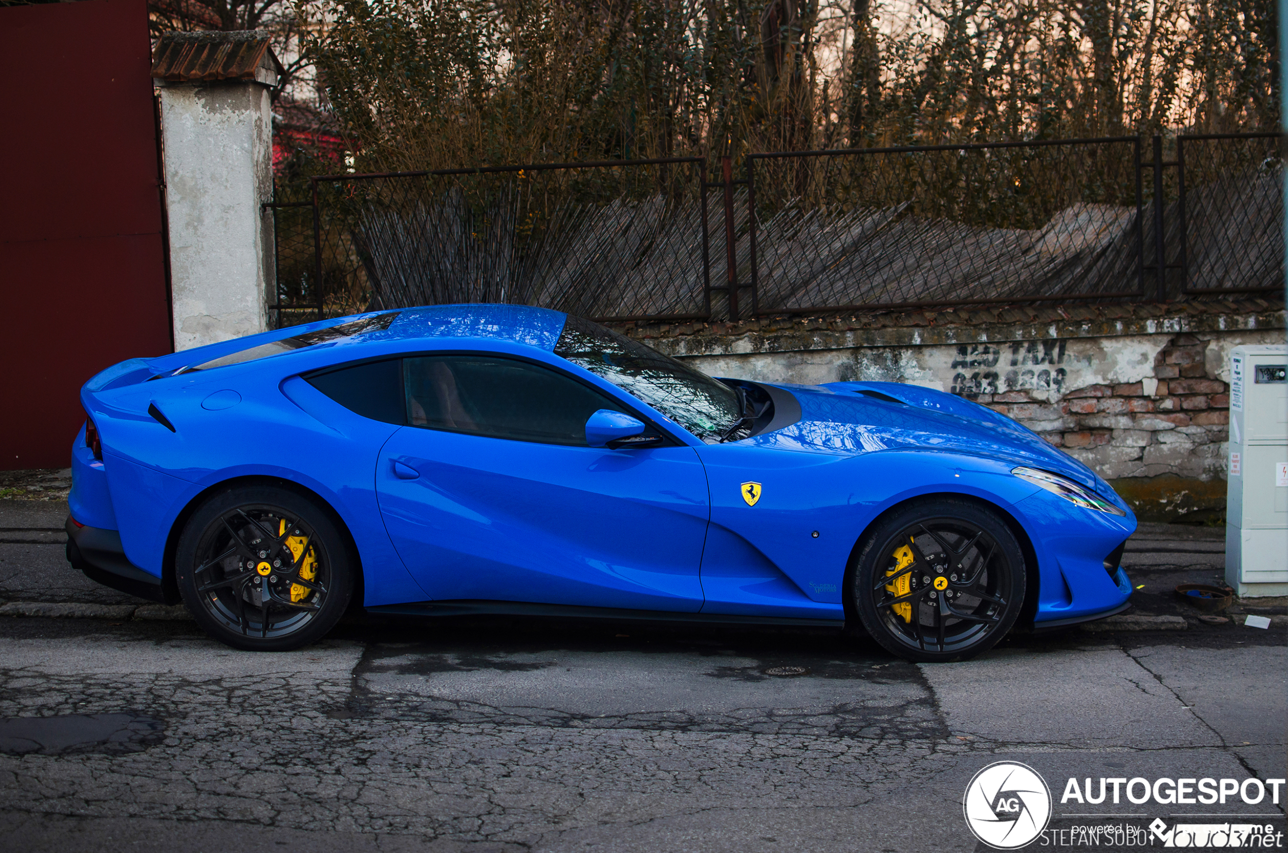 Ferrari 812 Superfast