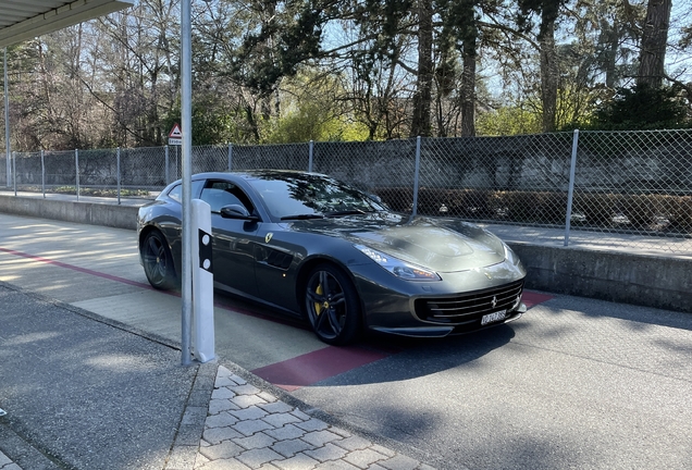 Ferrari GTC4Lusso