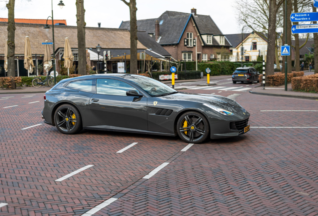 Ferrari GTC4Lusso