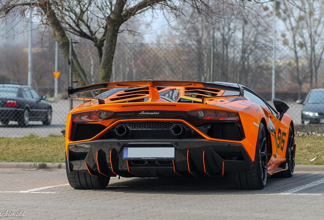 Lamborghini Aventador LP770-4 SVJ