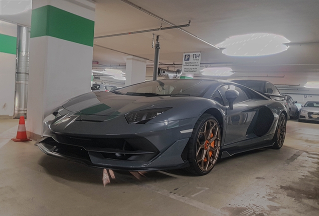 Lamborghini Aventador LP770-4 SVJ