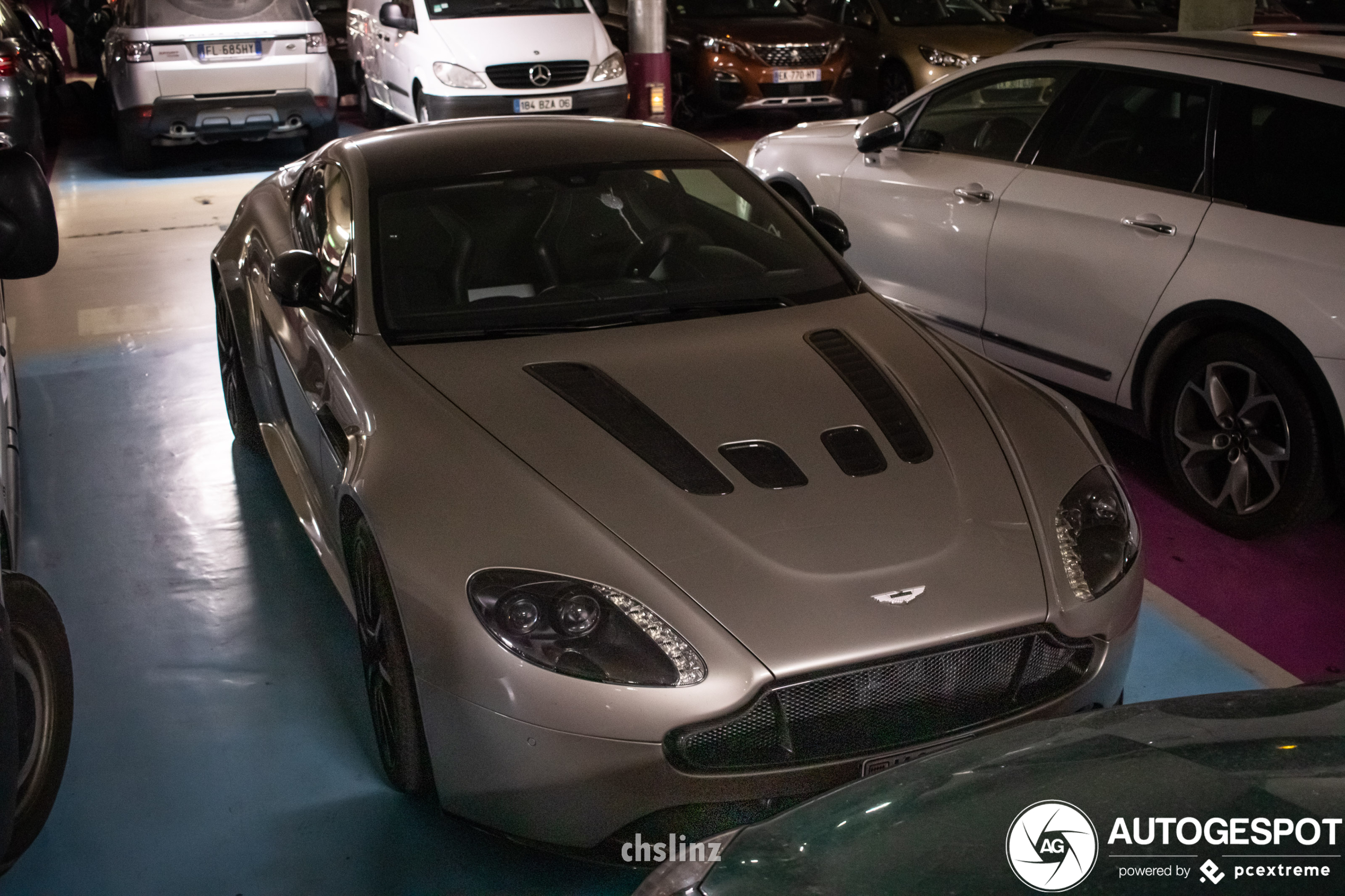 Aston Martin V12 Vantage S