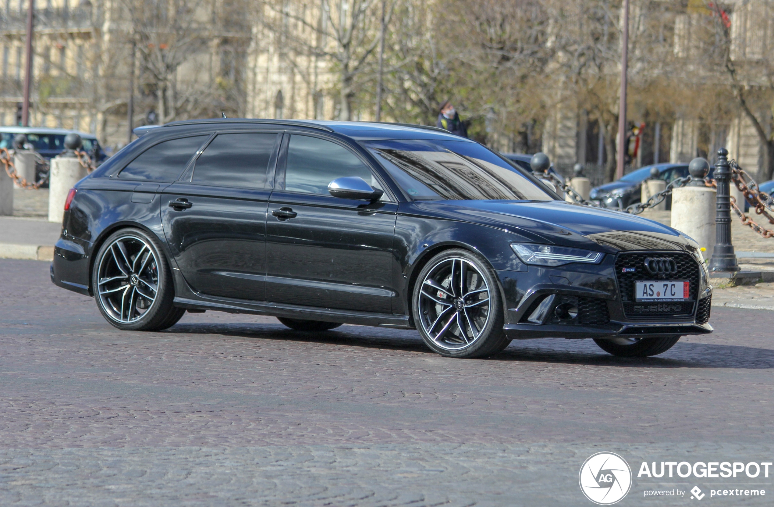 Audi RS6 Avant C7 2015