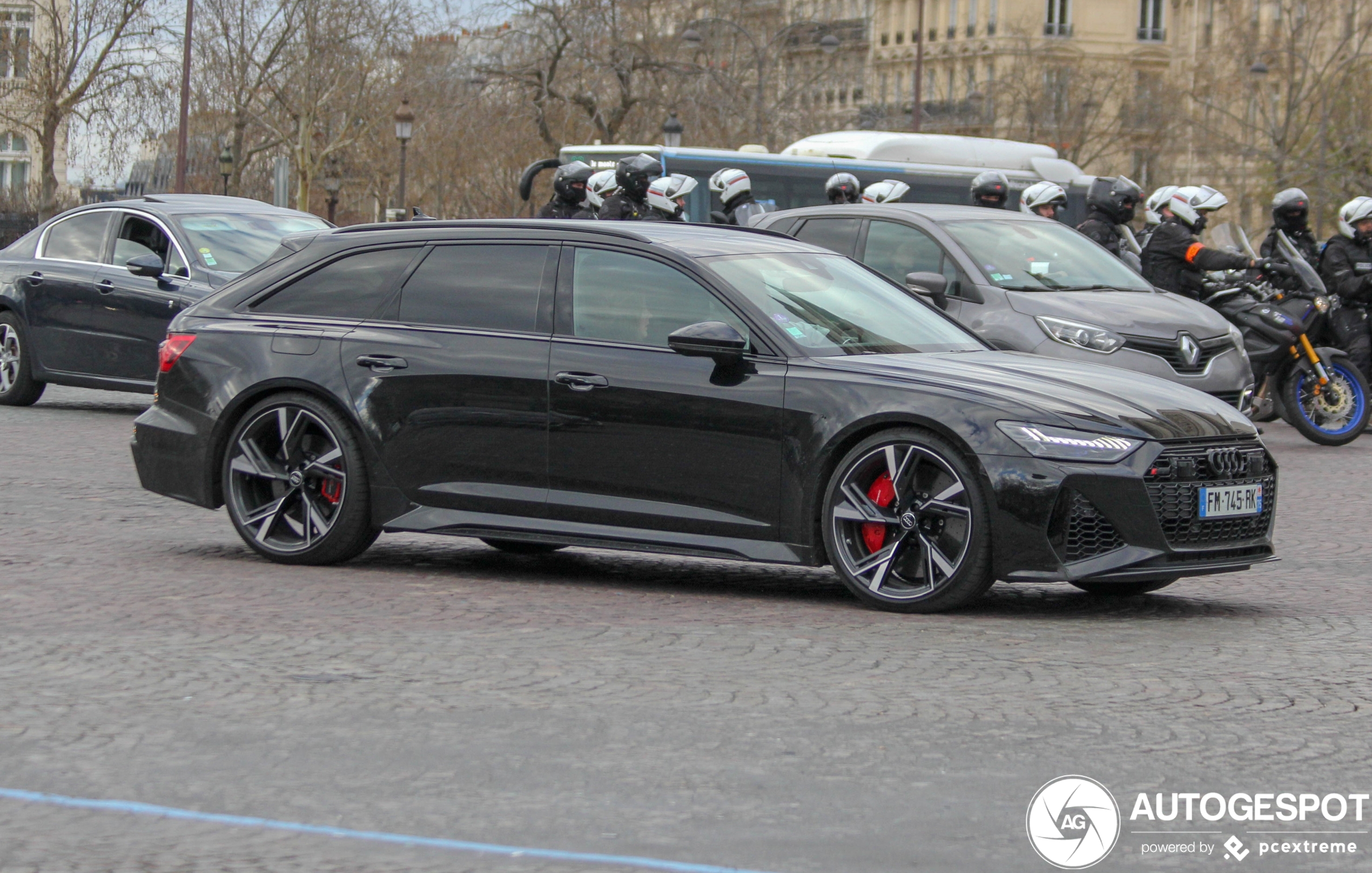 Audi RS6 Avant C8